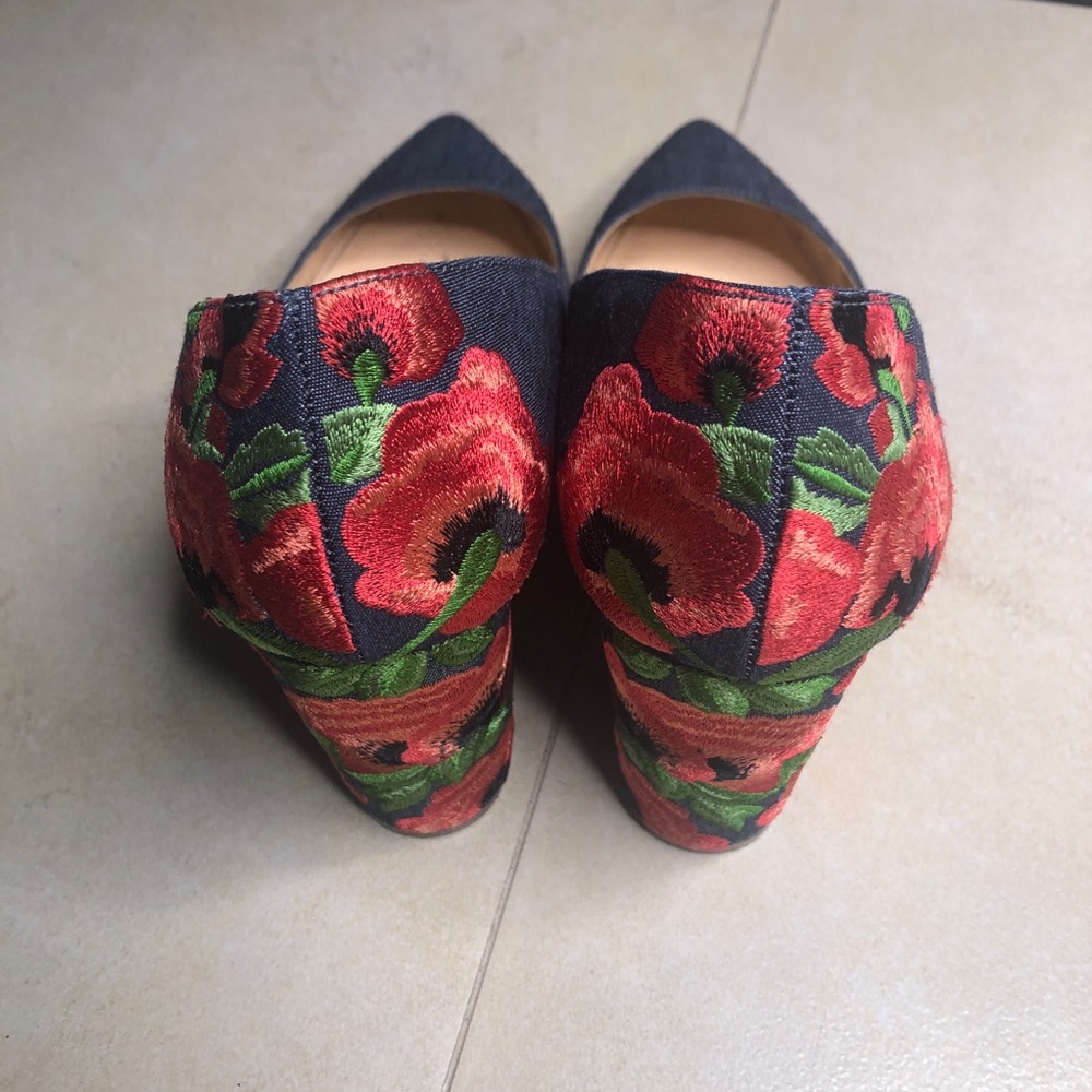 Jessica Simpson Heels - Picture 4 of 9